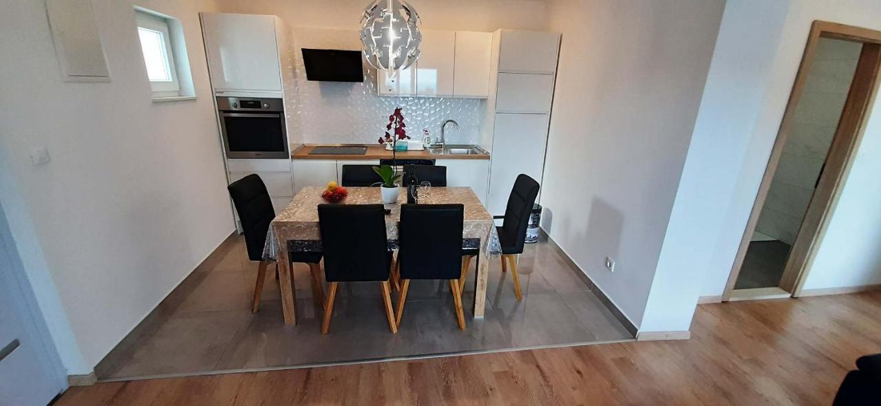 Penthaus Apartment N&M บาชกาโวดา ภายนอก รูปภาพ